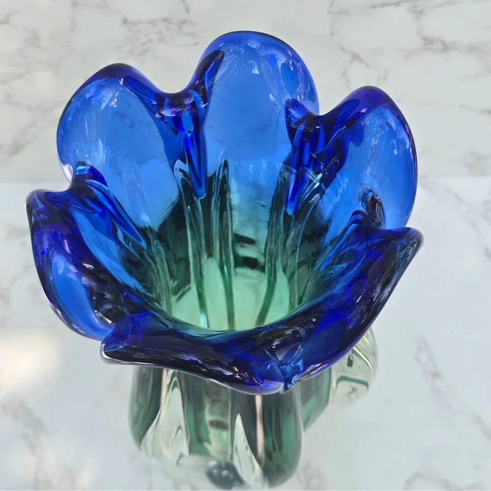 Royal Gallery Poland Art Glass Vase Blue Green Pulled Rim 1999 Federated 10 inch